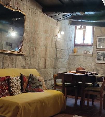 La Chascona Di Farnese Casa Di Tufo Nel Borgo Apartment Екстериор снимка